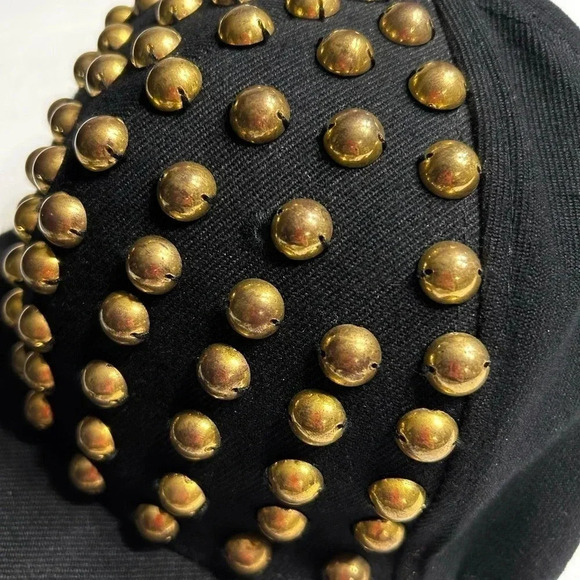 Y2K  men black  cap ,solid metal detail, gold colored , solid semi bead,punk - Picture 4 of 16